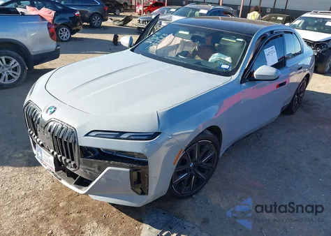 2025 BMW 740I z USA, uszkodzony, nr VIN WBA23EH06SCT60941